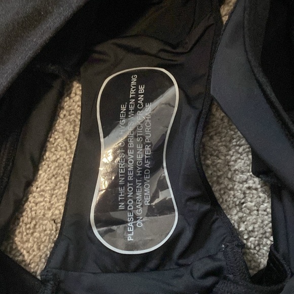 Fox & Royal One Piece Black Swimsuit One Shoulder Cutout Belt NWT - Picture 7 of 11